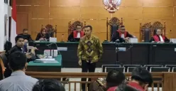 Sidang perdana kasus dugaan korupsi fasilitas Kredit Usaha Rakyat (KUR) fiktif yang menyebabkan kerugian negara lebih dari Rp13,9 miliar.  (Sumber: Istimewa)