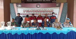 Direktorat Reserse Narkoba Polda Sumatera Selatan memusnahkan barang bukti narkotika berupa sabu dan pil ekstasi seberat 2,6 kilogram (Sumber: Istimewa)