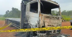 lokasi truk terbakar di perkebunan tebu Desa Seri Bandung, Ogan Ilir, tempat sopir truk Asril Wahyudi ditemukan tewas terbakar. (Sumber: Istimewa)
