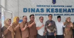 Anggota Komisi V DPRD Provinsi Sumatera Selatan, Kiky Subagio bersama Alfrenzi Panggar Besi, melaksanakan kunjungan kerja ke Dinas Kesehatan Kabupaten Lahat pada Selasa (23/9/2025) siang. (Sumber: Istimewa)