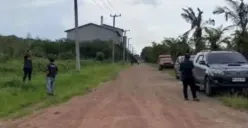 Anggota Tim Opsnal Unit 4 Subdit III Jatanras Ditreskrimum Polda Sumsel mencari jasad korban. (Sumber: Istimewa)