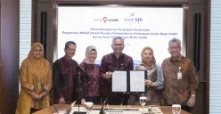 Penandatanganan Perjanjian Kerjasama Penyertaan Modal dalam Rangka Pembentukan KUB Antara Bank BJB dengan Bank Jambi. (Sumber: Istimewa/bankbjb.co.id)