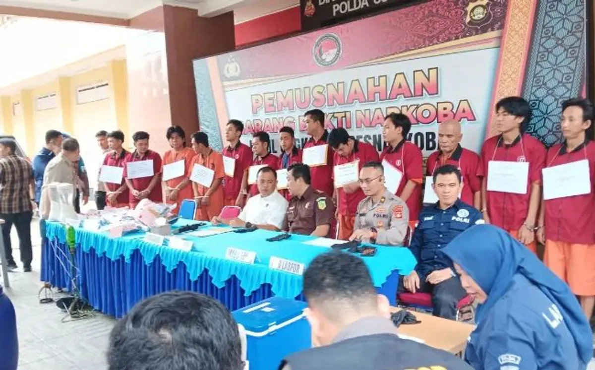 Direktorat Reserse Narkoba (Ditresnarkoba) Polda Sumatera Selatan memusnahkan ribuan gram sabu dan puluhan ribu butir ekstasi. (Sumber: Istimewa)