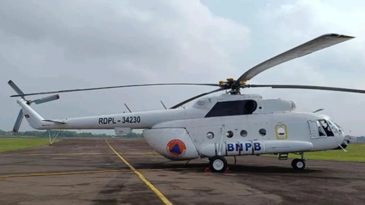Helikopter water bombing (Sumber: Istimewa)
