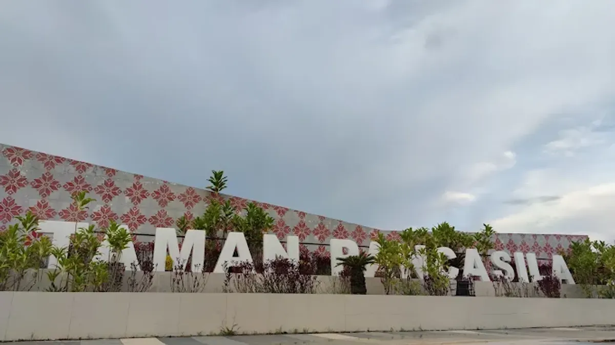Taman Pancasila (TPK Ogan Ilir): Ruang Publik untuk Rekreasi dan Edukasi (Sumber: google.com | Foto: Nur Mukhlisah)