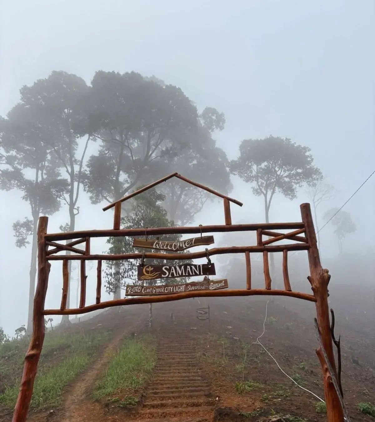 Samani Hill: Pesona Alam yang Wajib Masuk Daftar Wisata Anda (Sumber: instagram.com | Foto: linggaumoment_id)