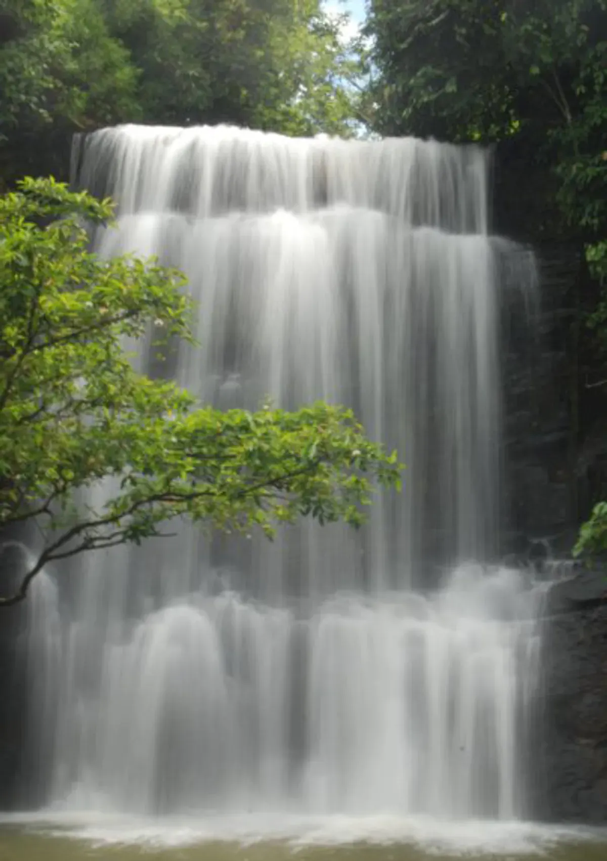 Air Terjun Bidadari: Pesona Alam yang Menyegarkan Jiwa (Sumber: google.com | Foto: giwang.sumselprov)