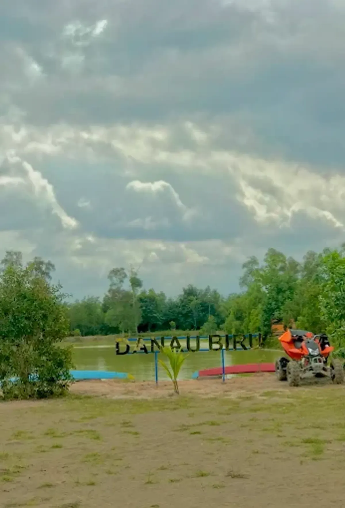 Danau Biru Sekayu: Pesona Alam Eksotis di Musi Banyuasin yang Wajib Dikunjungi (Sumber: istimewa)