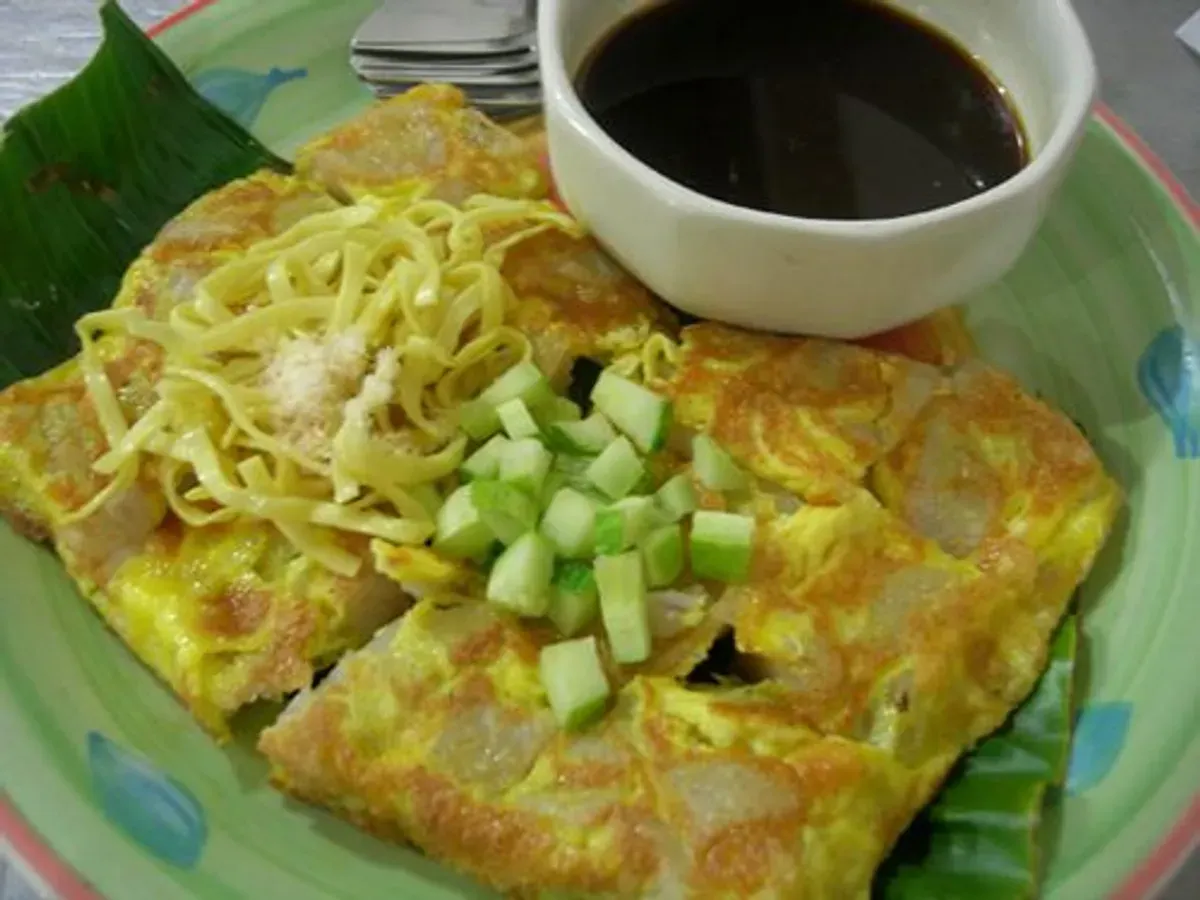 Pempek Lenggang: Kuliner Khas Palembang yang Unik dan Menggugah Selera (Sumber: pinterest.com | Foto: Putra MNoer)