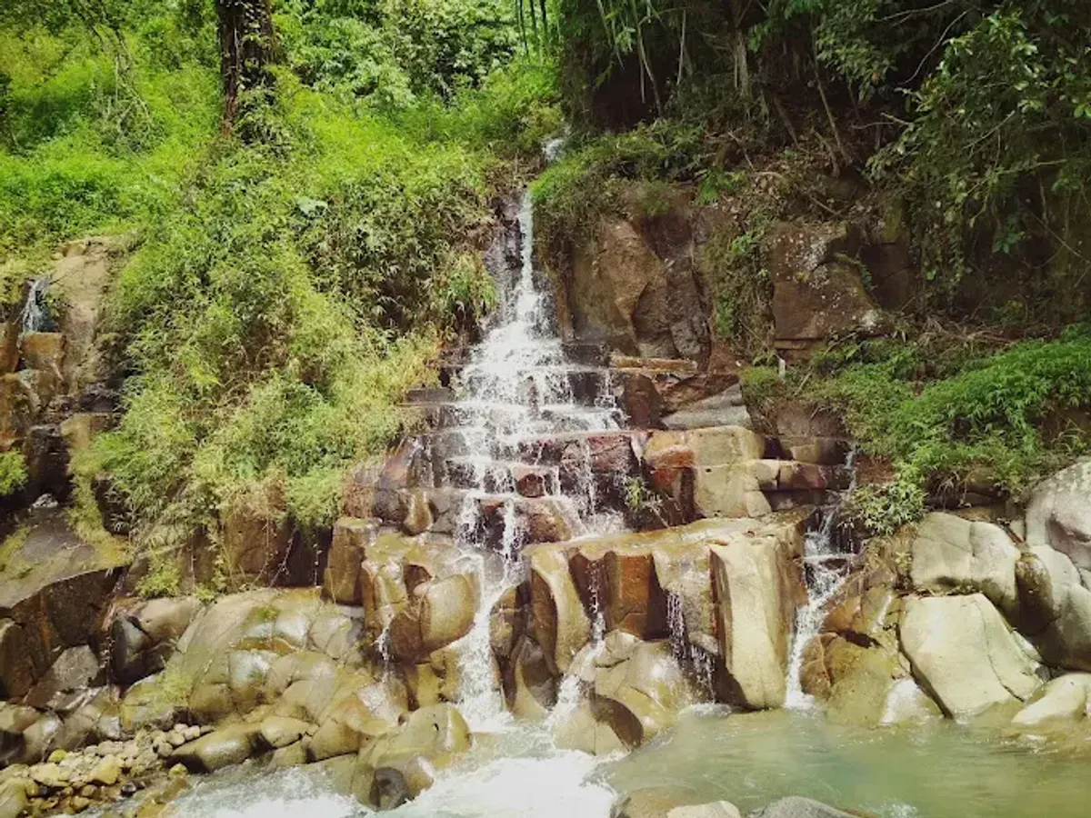 Green Canyon Lahat (Sungai Ayik Lim / Green Canyon ala Lahat): Pesona Tersembunyi di Bumi Seganti Setungguan (Foto: Agung Prani Wijaya)