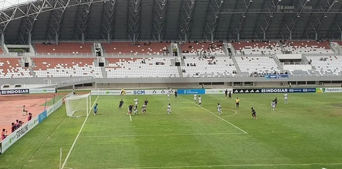 Pertandingan antara Sumsel United melawan Pesekat Tegal (Sumber: Istimewa)
