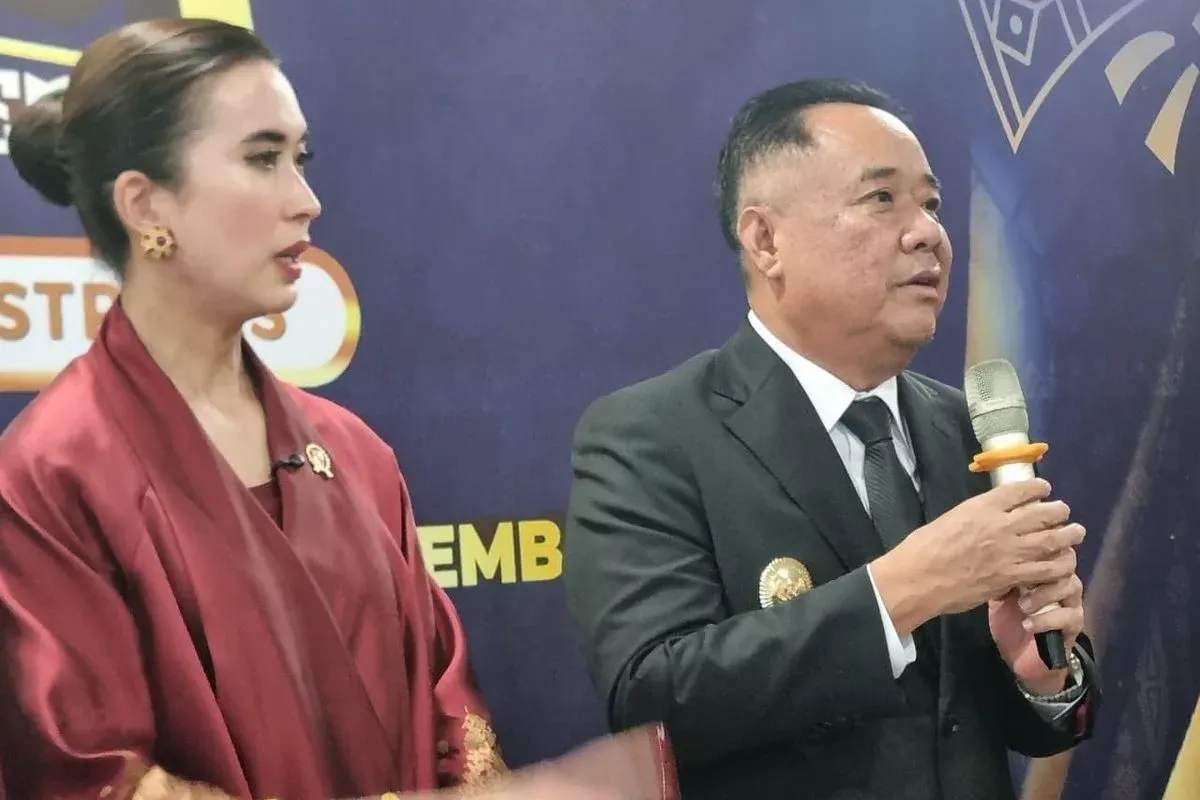 Wakil Gubernur Sumsel Cik Ujang bersama Menteri Pariwisata Widiyanti Putri Wardhana, Rabu (15/10/202. (Sumber: Istimewa)