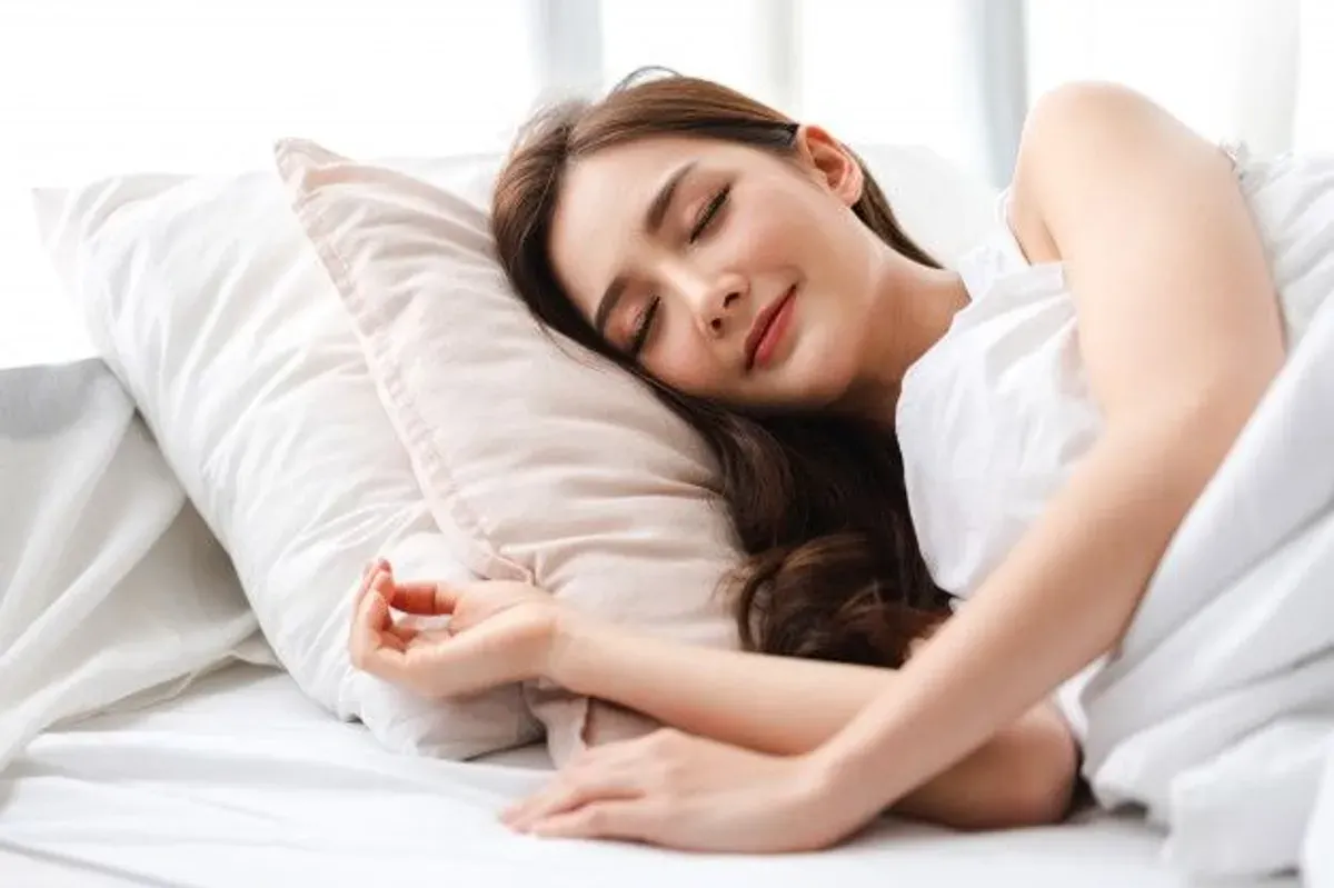 Pola Tidur Sehat: Kunci Tubuh Bugar dan Pikiran Segar (Sumber: Pinterest | Foto: Freepik)