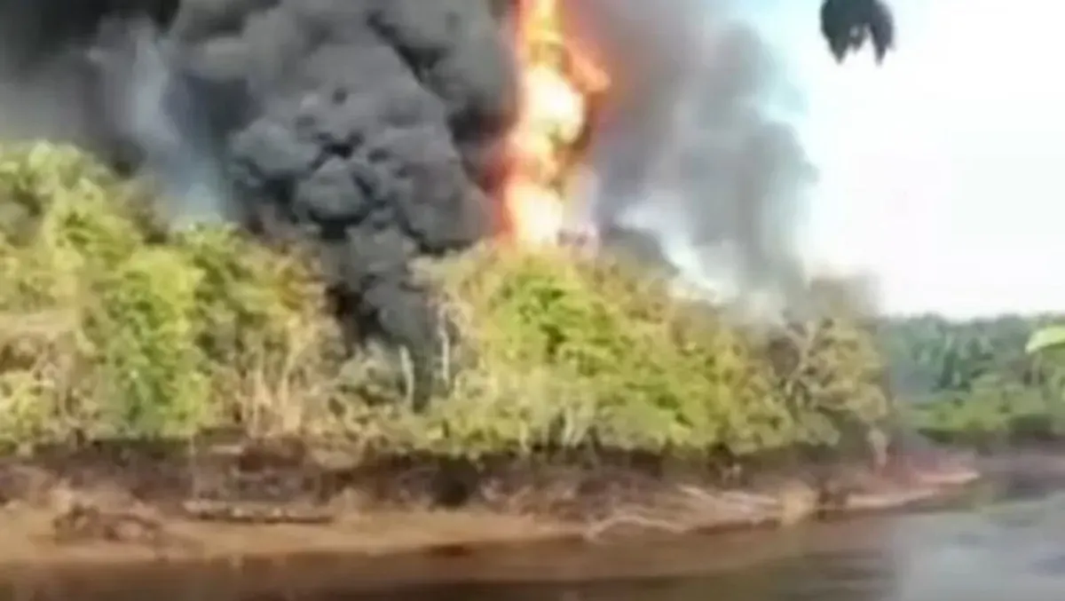Kebakaran sumur minyak ilegal di Desa Kaliberau, Kecamatan Bayung Lencir (Sumber: Istimewa)