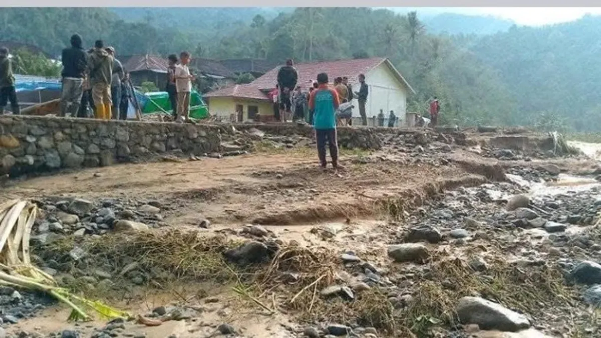 Banjir bandang di Ogan Komering Ulu Selatan (Sumber: Istimewa)