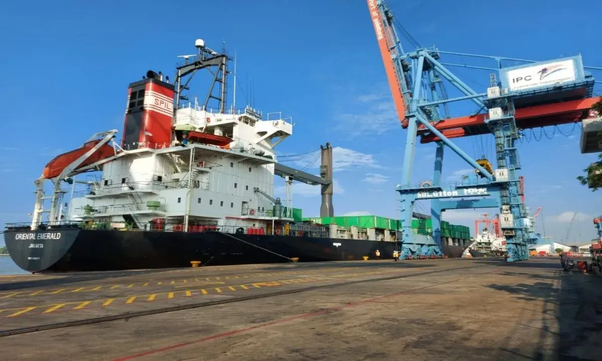 Pelabuhan Boom Baru: Gerbang Ekspor Impor Sumatera Selatan (Sumber: google.com | Foto: rumah123.com)