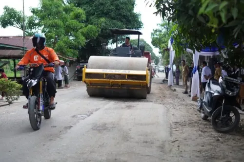 OKI Terima Rp371 Miliar Bantuan Infrastruktur, Gubernur Deru: Ini Uang Masyarakat (Sumber: Istimewa)